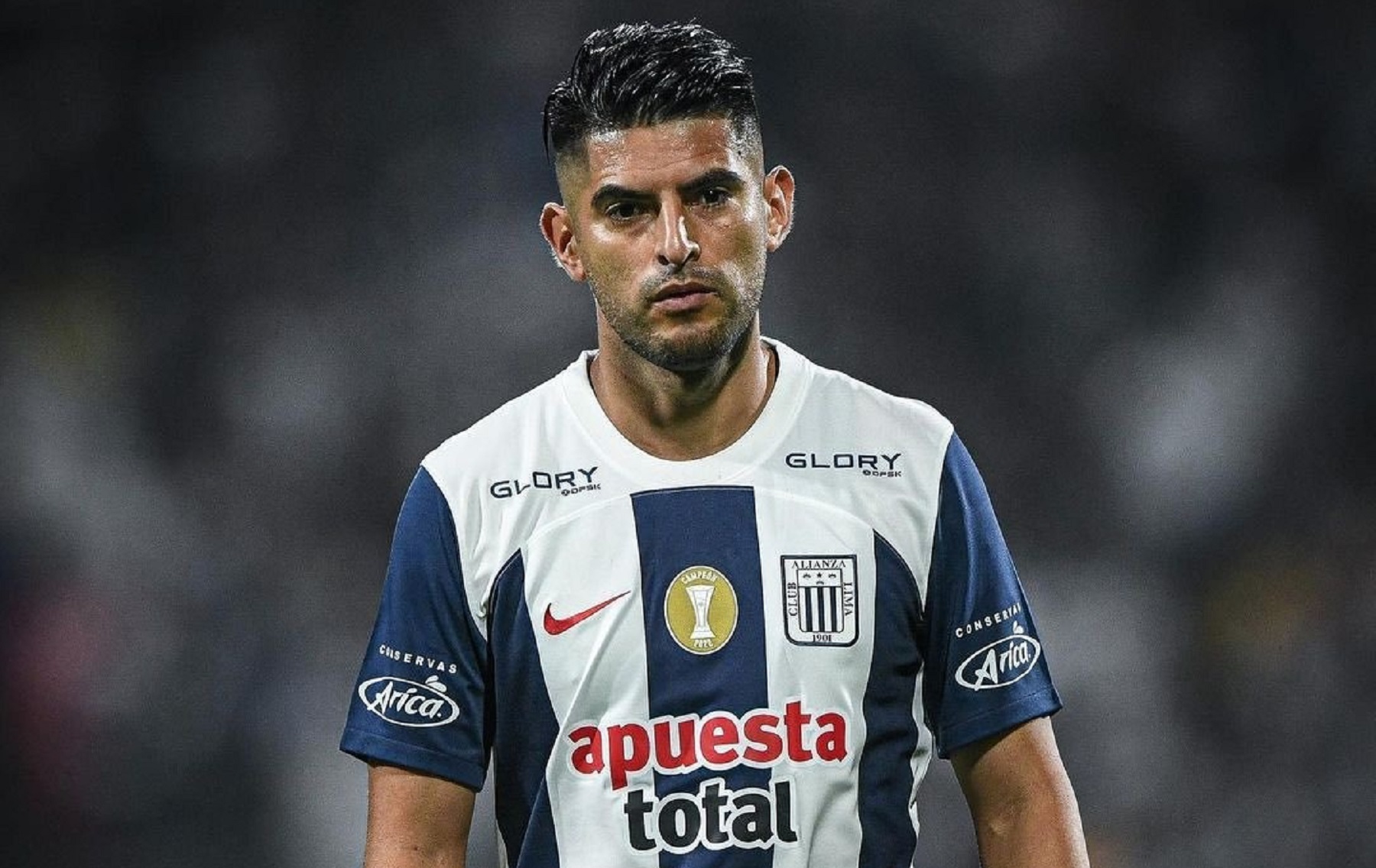 Carlos Zambrano palpitó el cruce con Boca en la Copa Libertadores.
