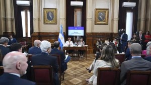 Ficha Limpia tuvo dictamen en el Senado entre acusaciones por el escándalo cripto y Cristina Kirchner