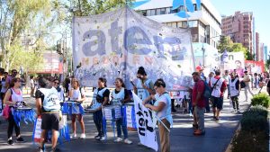 Sin clases en Neuquén: habrá un paro la próxima semana, ¿qué sucederá este miércoles 8 de octubre?