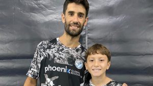 Faustino Herrera, el joven neuquino que hace historia en el squash y se va a Ecuador