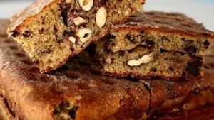 Cuadrados de banana y chocolate con toque casero