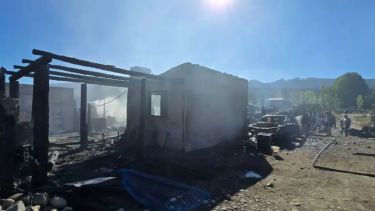 En el Bolsón el fuego sigue activo desde el 30 de enero. 