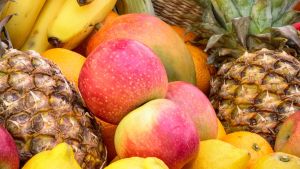 Una fruta llena de proteínas ayuda a cuidar el cerebro: «retarda el envejecimiento»