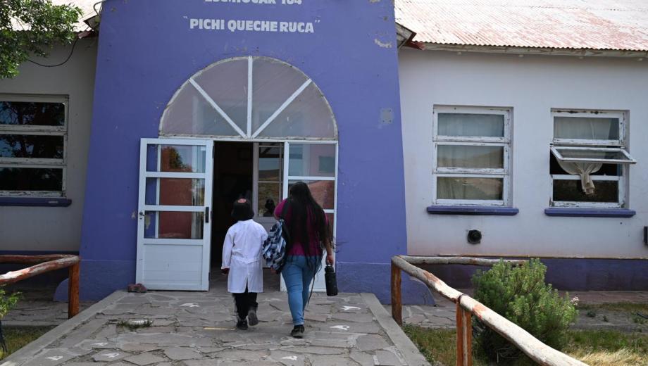 Este miércoles 18 comienzan las clases en las escuelas de la zona Andina y Línea Sur de Río Negro. Foto: Alfredo Leiva.