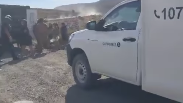 Una familia de Neuquén sufrió un vuelco en la Cuesta del Rahue. 