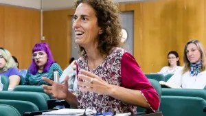 La defensora actual en el ultimo año tuvo activa intervención en los reclamos por tarifas. (archivo)