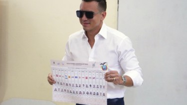 Ecuador va a una segunda vuelta en una disputada elección entre Noboa y González