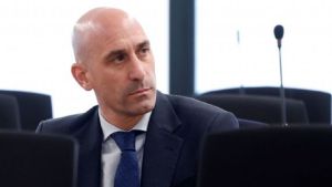 Luis Rubiales fue condenado con una multa millonaria por agresión sexual por el beso a Jennifer Hermoso