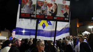 Israel confirmó que Hamas devolvió los cuerpos de los niños Bibas, pero no el de su madre argentina