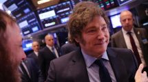 Imagen de El riesgo país se acerca a los 480 puntos y las acciones argentinas operan con toma de ganancias en Wall Street
