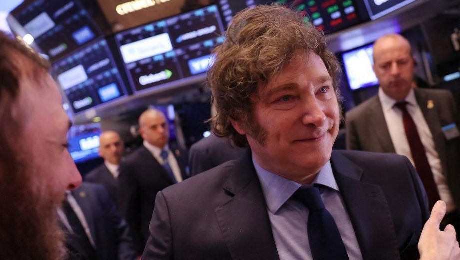 El riesgo país mantiene la tendencia a la baja este miércoles 28 y los ADRs en Wall Street siguen en alza. (Foto: archivo)