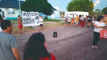 Imagen de Marcharon para pedir justicia por «Nacho» Cerutti que murió en el calabozo de una comisaría de Villa Regina