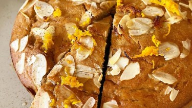 Torta de naranja, yogur y miel para acompañar con unos ricos mates