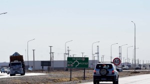 «Falta de iluminación»: el impactante choque sobre Autovía Norte en Neuquén se vincularía con un problema repetido