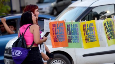 Tecnofeudalismo o Democracia