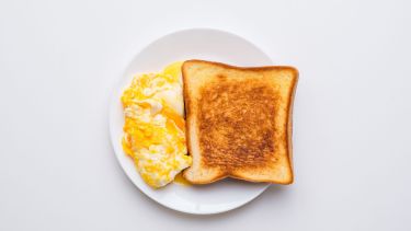 Una investigación publicada en el Journal of Nutrition, Health and Aging analizó la alimentación de 383 personas con sobrepeso u obesidad