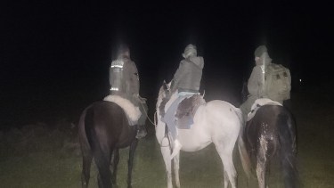 Los funcionarios asistieron a la víctima. Foto: gentileza.