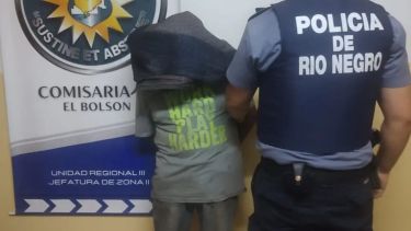 Un detenido por hacer una fogata en El Bolsón. Foto: Gentileza Policía de Río Negro. 