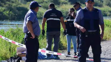 Quién era el hombre que murió tras arrojarse a un canal en Allen. Foto: Alejandro Carnevale.