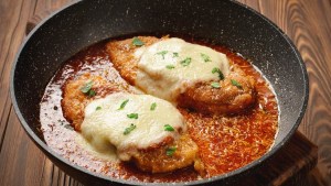 Cómo hacer unas ricas pechugas de pollo a la parmesana