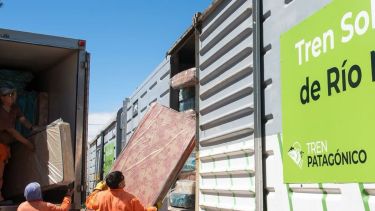 El Tren Solidario llegó a Bariloche con donaciones por los incendios. 