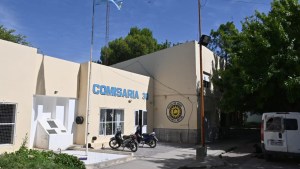 Tensión en Viedma: disparos y detenidos tras el ataque a una comisaría por la muerte de un joven en custodia