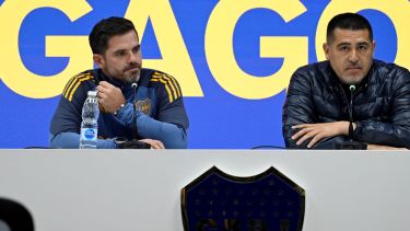 ¡Qué caipelas! Gago resiste y Riquelme, por ahora lo banca. (Archivo FBAires)