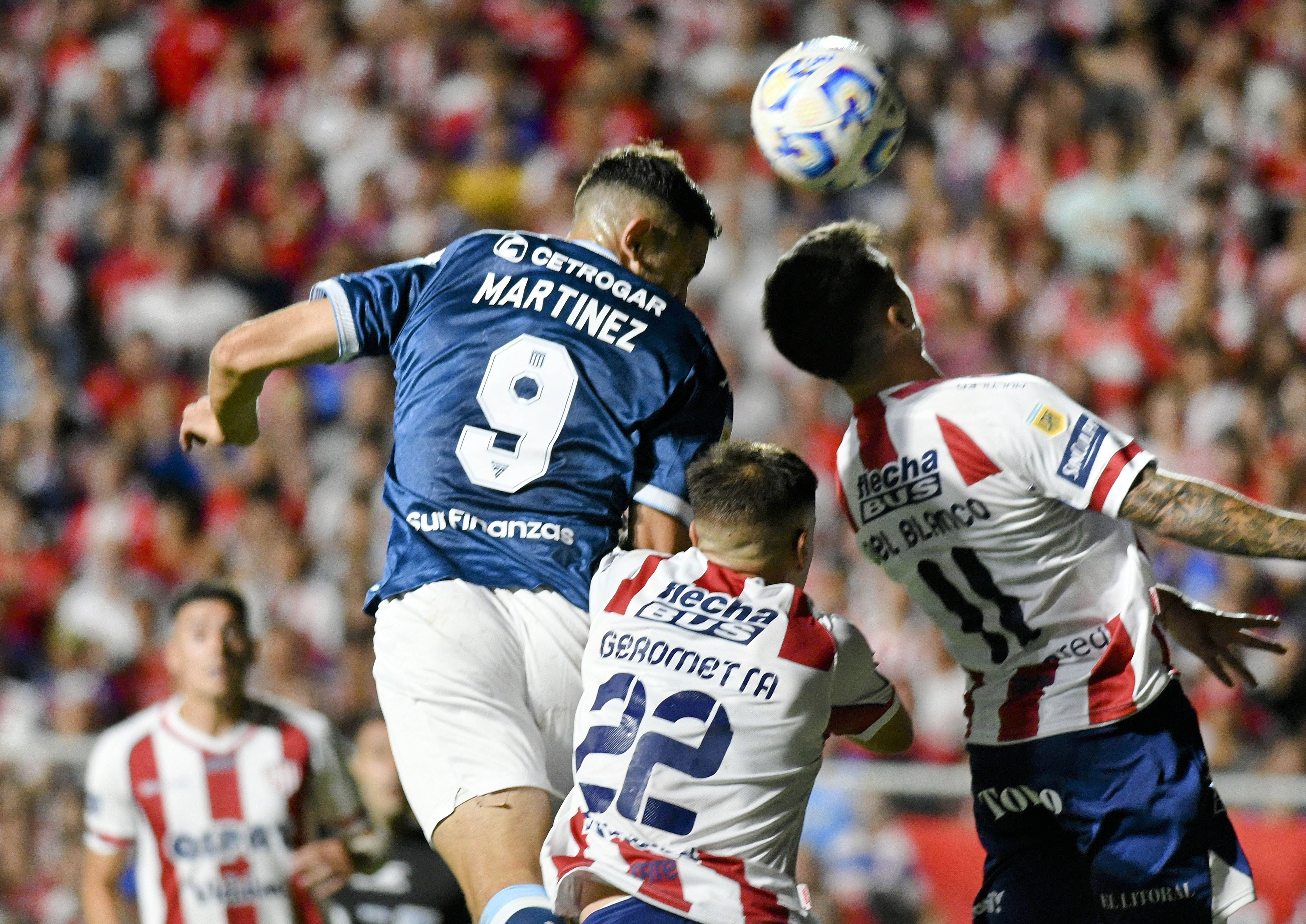 Racing le ganó un partido increíble a Unión y se acercó a la zona de ...