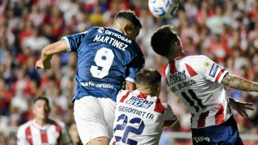 Gol de Adrian Martinez. Unión de Santa Fe vs Racing de Avellaneda. Partido postergado de Fecha 7 Torneo Apertura Liga Profesional. Argentina.