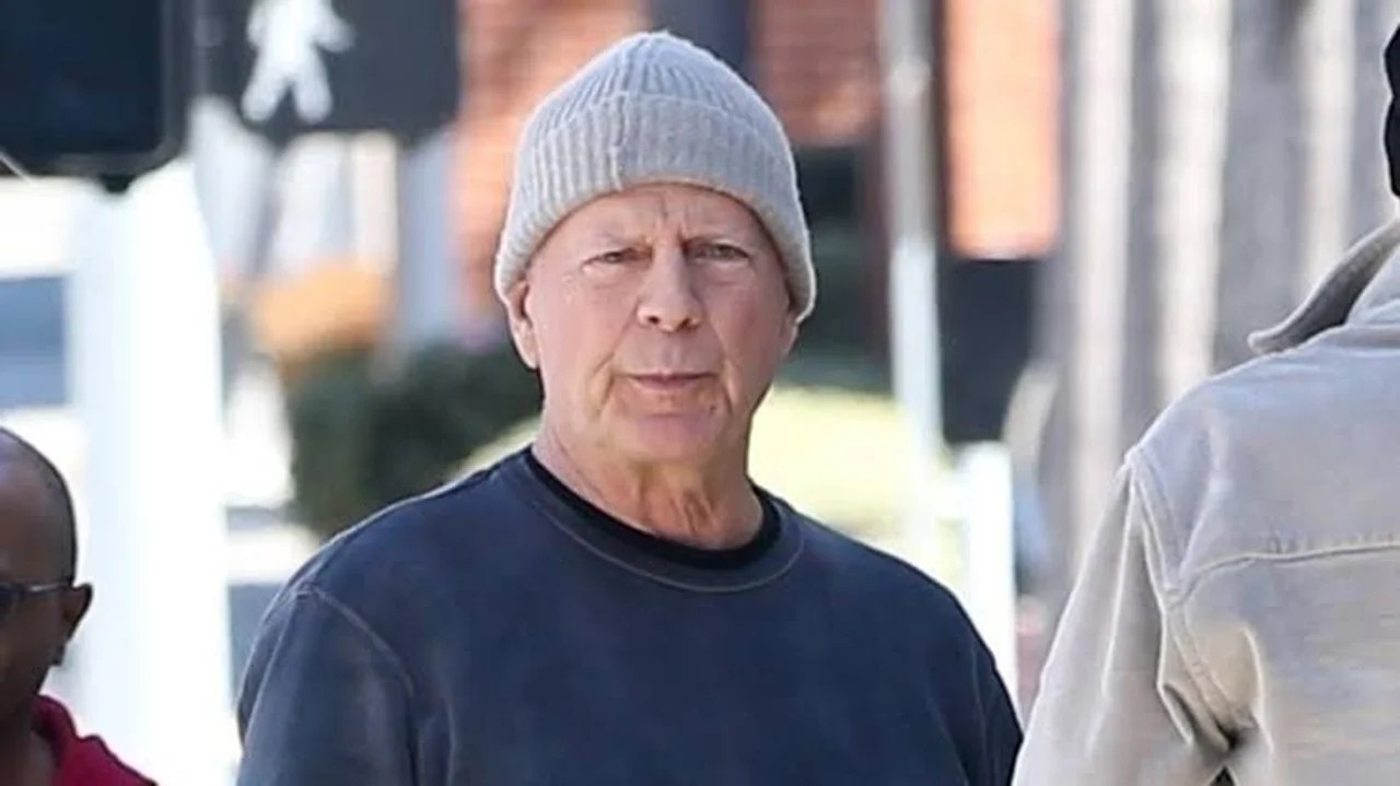 Bruce Willis

