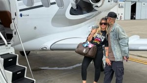 Wanda Nara y L-Gante se presentaron en Paraguay y cantaron juntos