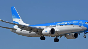 Aerolíneas Argentinas con descuentos de hasta 25% en vuelos nacionales e internaciones: a cuáles destinos y en qué fechas