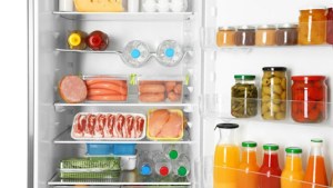 Los cinco alimentos que no debes guardar en la heladera para la salud de tu intestino