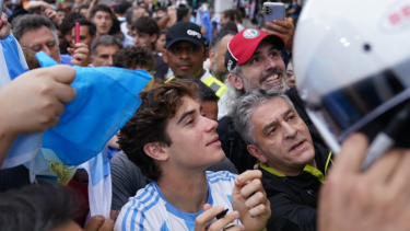 El piloto argentino generó una revolución en su país y también en otros puntos del planeta. (Gentileza-Olé)