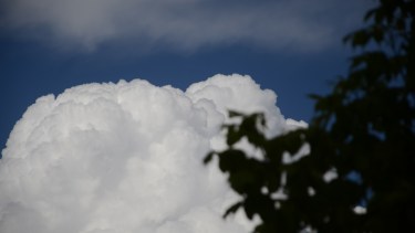 Alerta por tormentas y granizo en Neuquén, Río Negro, La Pampa y ocho provincias más este lunes de carnaval