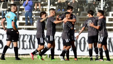 El conjunto de Cravero atraviesa su mejor momento en el Federal A y quiere seguir escalando. (Foto: Matías Subat)