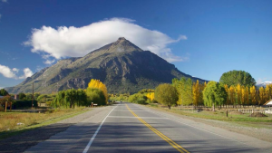 Mapa | Cómo llegar al pueblo de la Patagonia al que todos quieren ir este 2025