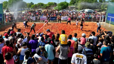 La apertura oficial de la fiesta fue este jueves a las 19:30, en Avenida Sarmiento y Rivadavia. Foto: archivo.