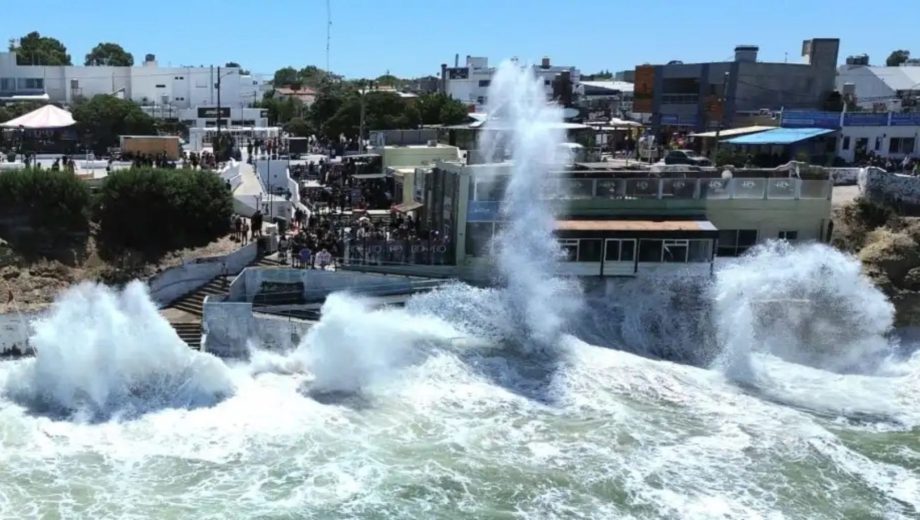 Mareas extraordinarias en Las Grutas. 