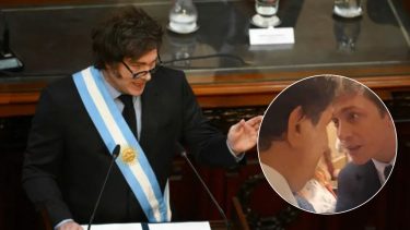 Javier Milei respaldó a Santiago Caputo desmintió las acusaciones de Manes. 