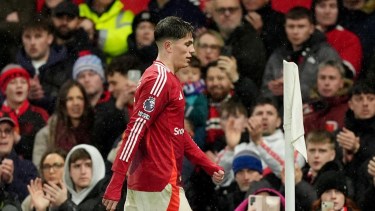 Alejandro Garnacho deberá pagarle la cena a sus compañeros del United.