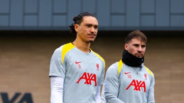 Darwin Núñez calentó la previa ante Argentina y le tiró un palito a Alexis Mac Allister