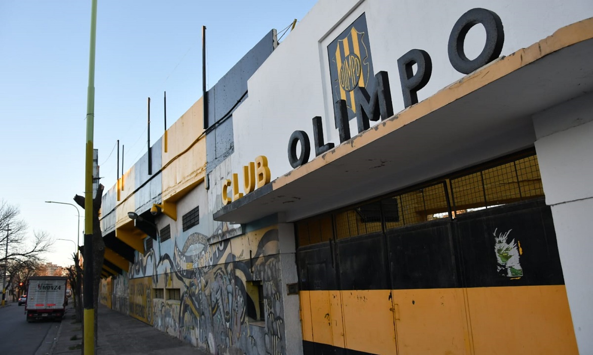 Olimpo de Bahia Blanca informó que no funciona como centro de evacuación.