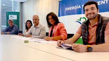 La firma se desarrolló en la Secretaría de Energía y Ambiente de Río Negro. Foto: gentileza.