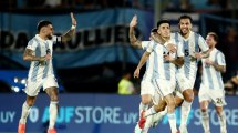 Imagen de Argentina le ganó a Uruguay en Montevideo y quedó a un paso de la clasificación al Mundial 2026