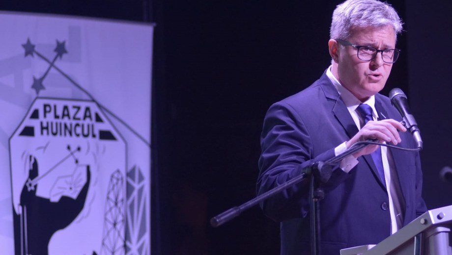 El intendente huincuelense, Claudio Larraza ya designó reemplazante.