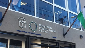 Imputaron a dos hombres por balear a un joven y dejarlo en grave estado en Viedma