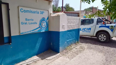 El motociclista chocó en Loteo Silva y, en el hospital, le encontraron diversas armas ocultas. Foto Gentileza.