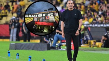 Ramón Díaz sufrió el apriete de la barra principal de Corinthians por el rendimiento de su equipo. 