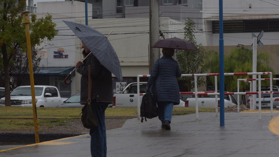 Lluvia y viento en el Alto Valle- Foto: Juan Thomes.